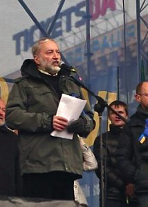 Josef Zissels speaking on Maidan, Kyiv.